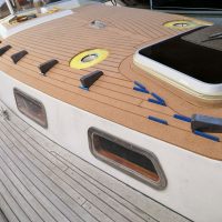 Verlegung eines Kork-Stabdecks | Yachtbau Janssen & Renkhoff